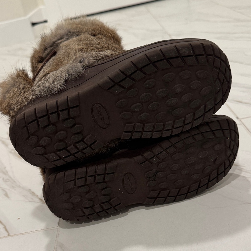 BearPaw Brown Faux Fur Boots size 7 - Picture 5 of 7